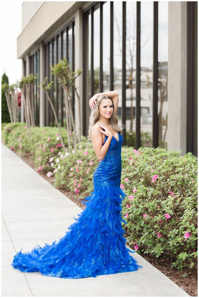 high school senior posing for downtown Chattanooga prom photos