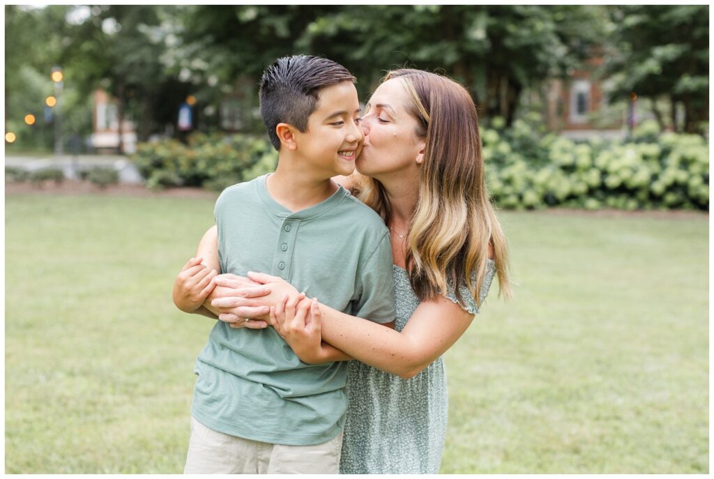 summer family session at Lee University in Cleveland