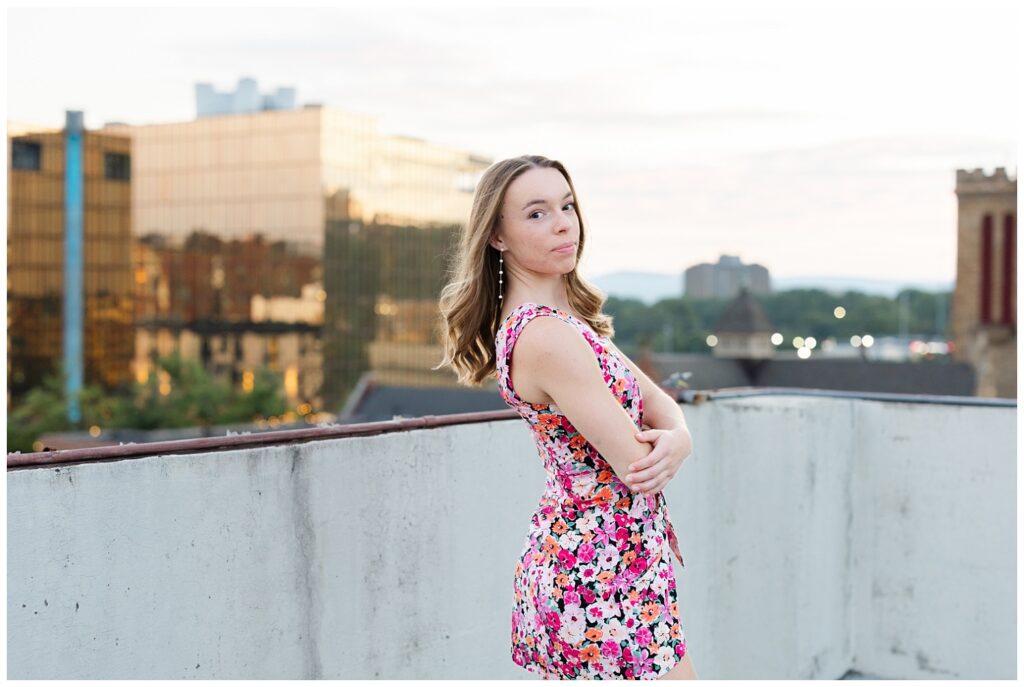 downtown Chattanooga senior session in the summer