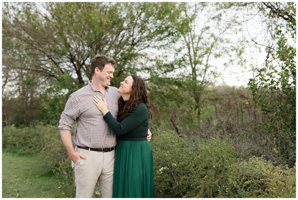 Sculpture Fields family session in the fall with Cleveland, TN photographer