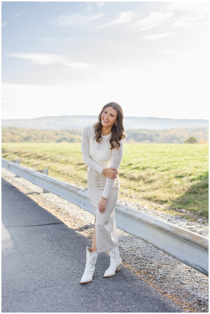 senior girl session on the road at Raccoon Mountain in Chattanooga